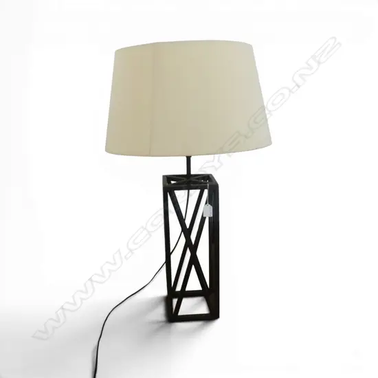 MODERN TABLE LAMP H.760mm