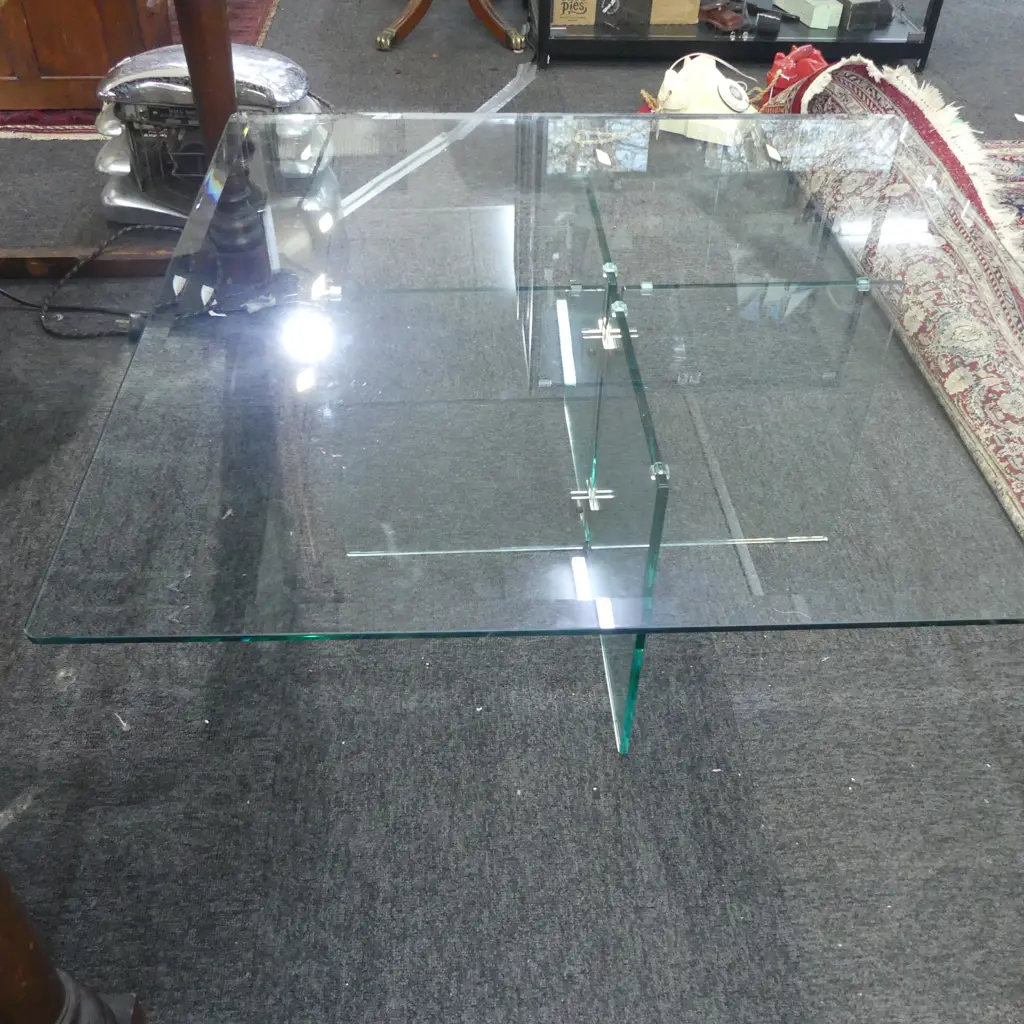 CONTEMPORARY GLASS COFFEE TABLE 910x910x390mm Image 1++