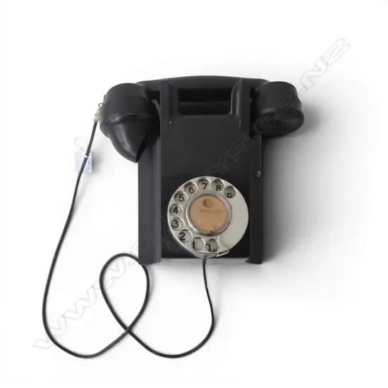 VINTAGE DIAL TELEPHONE 