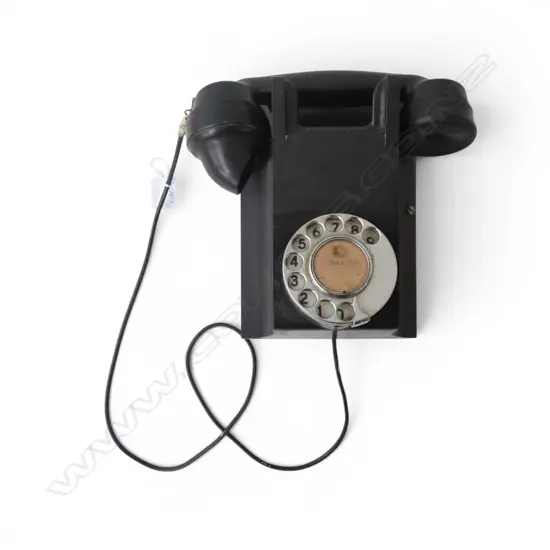 VINTAGE DIAL TELEPHONE 