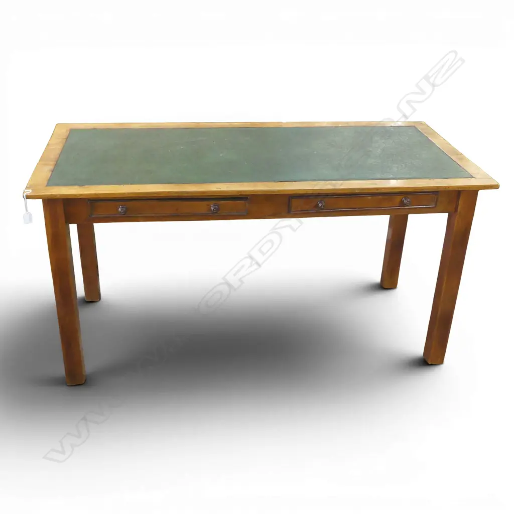 RIMU DESK w. GREEN VINYL INSET 1520x725x760mm Image 1++