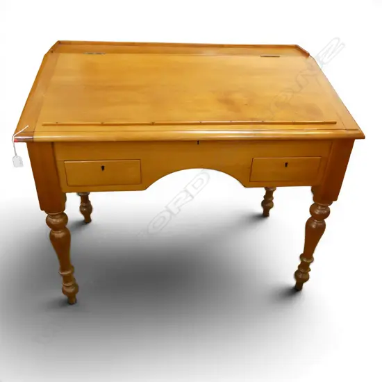 RIMU DESK 1060x640x860mm