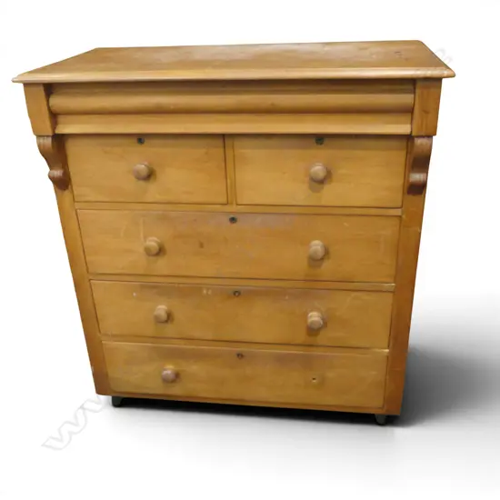 COLONIAL SCOTCH CHEST 1120x550x1180mm