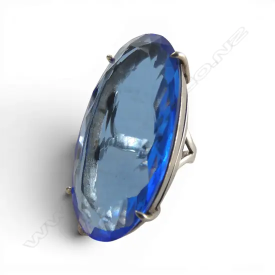 LARGE SILVER AND BLUE GLASS STATEMENT RING adjustable size