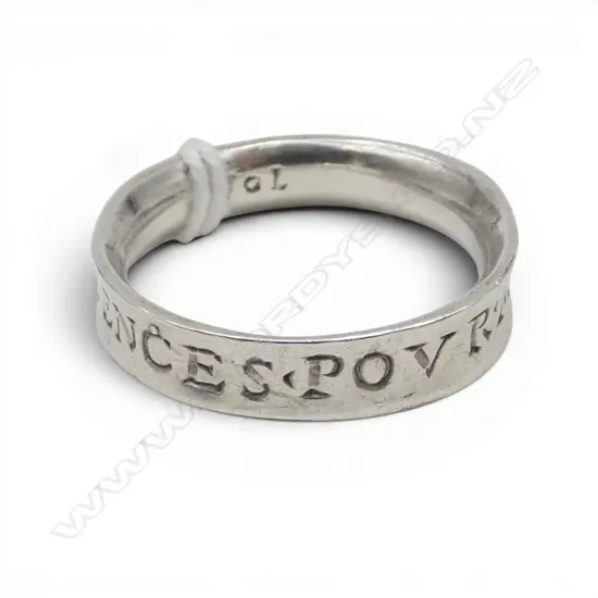 940 SILVER POSY RING 'PENSES POUR MOYE DE' (OLD FRENCH 'THINK OF ME') 4.3gms SIZE S