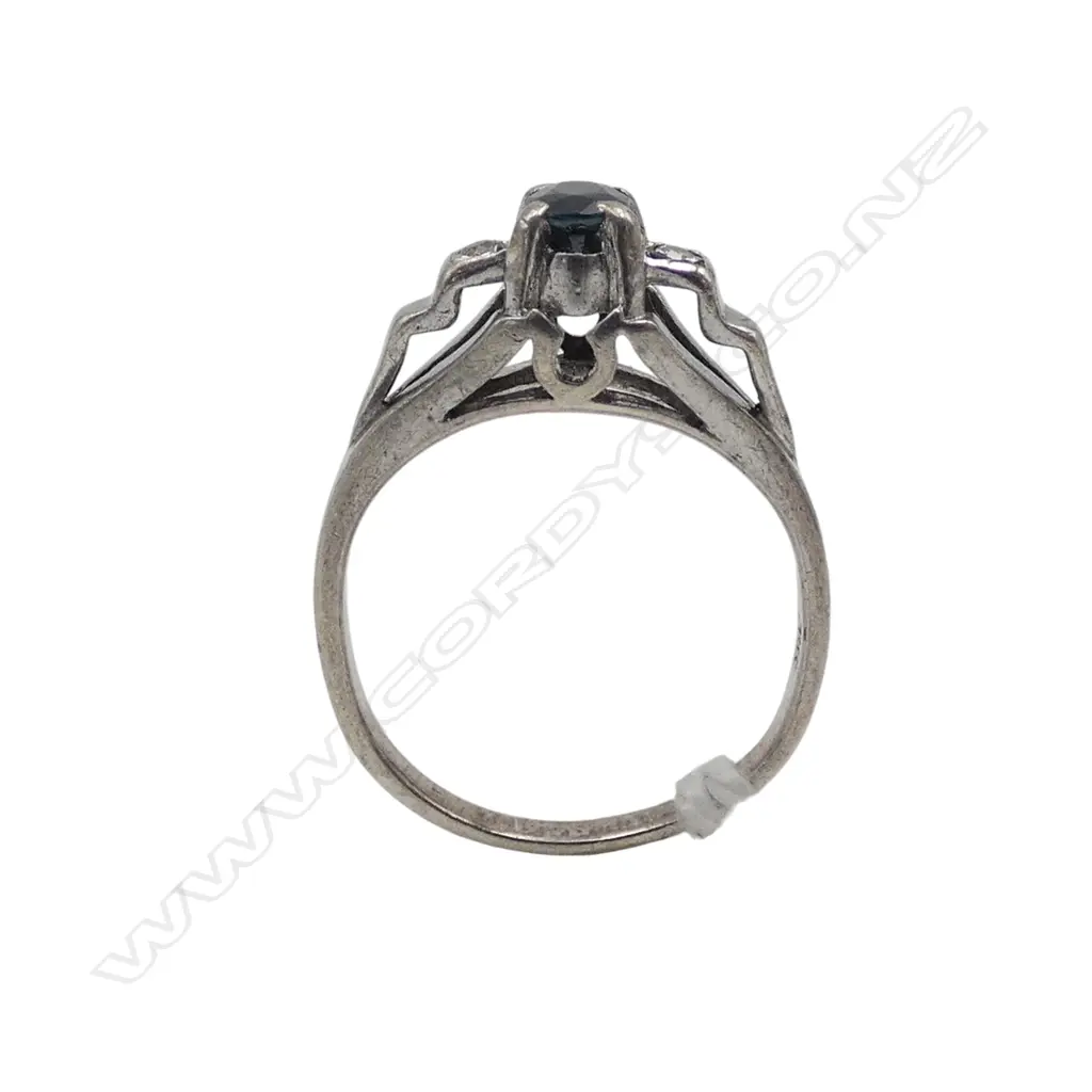 18CT WHITE GOLD SAPPHIRE & DIAMOND RING 2.6GMS SIZE K1/2 Image 1++