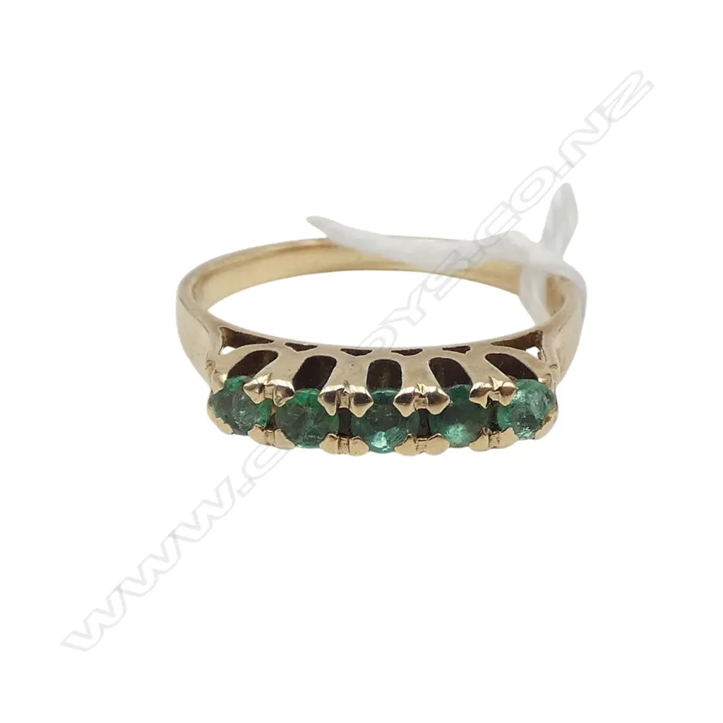 9CT GOLD & EMERALD BRIDGE RING2.4GMS ONE EMERALD DAMAGED size O Image 1++