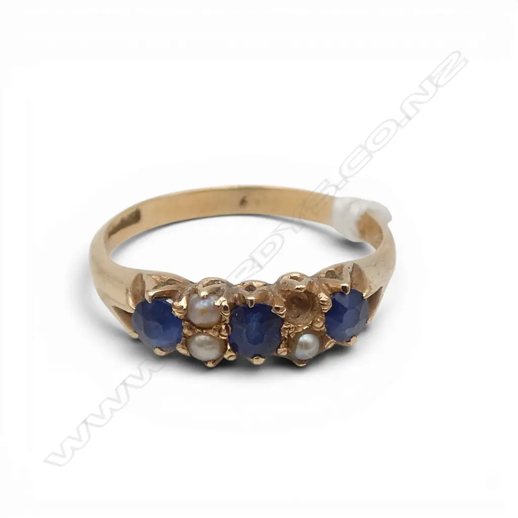 9ct SEED PEARL & SAPPHIRE RING, 1 pearl missing, 2.87gm SIZE P1/2 Image 1++