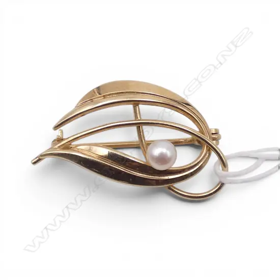 9ct GOLD PEARL SPRAY BROOCH 1.78gms