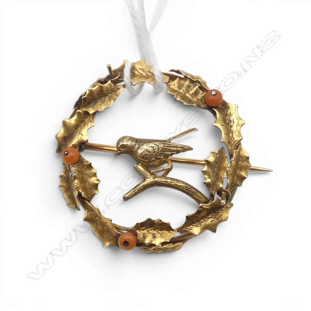 EDWARDIAN 18CT AND CORAL BIRD BROOCH 3.71gms TWO CORAL MISSING Image 1++