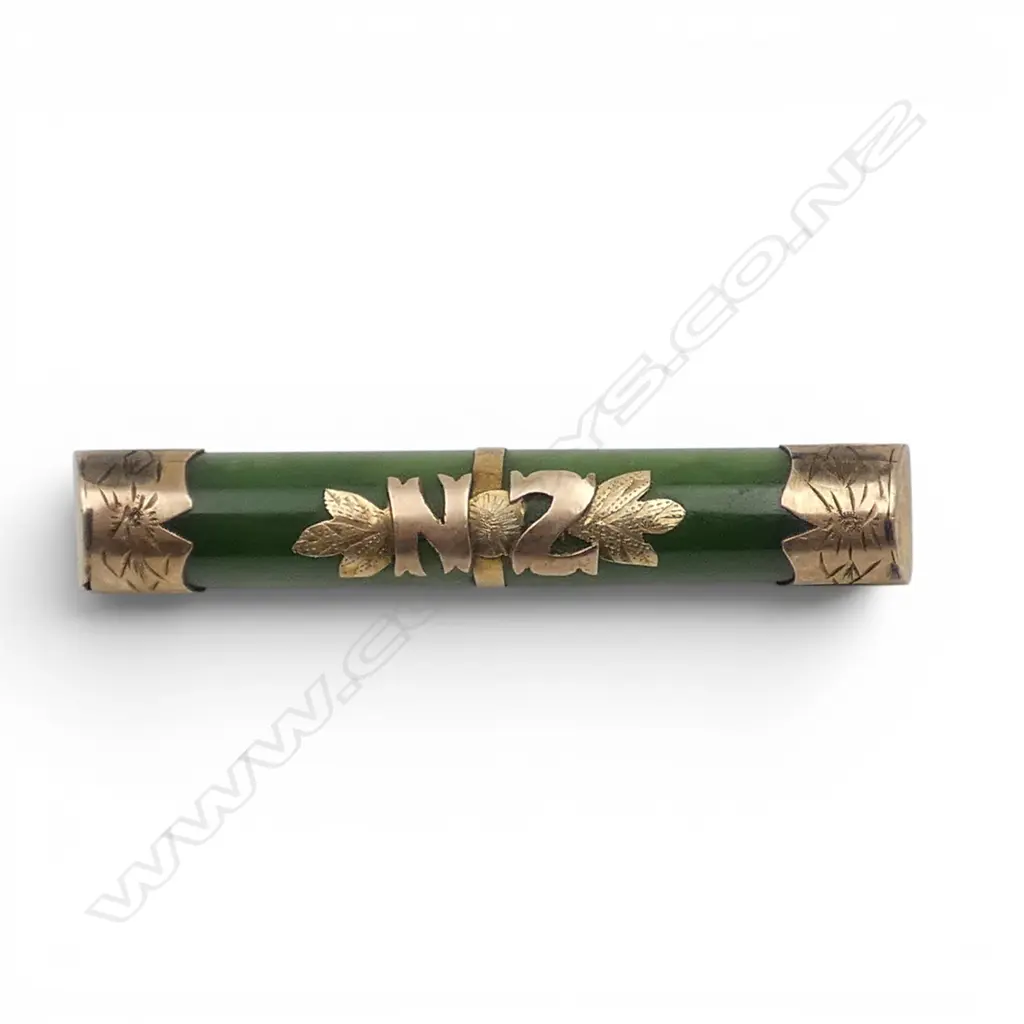 9ct GOLD NZ & POUNAMU BAR BROOCH catch missing Image 1++