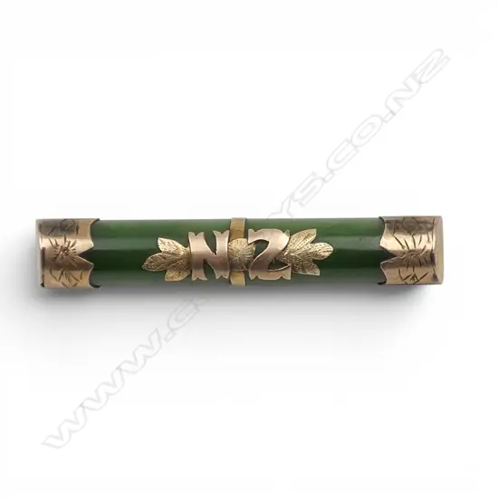9ct GOLD NZ & POUNAMU BAR BROOCH catch missing
