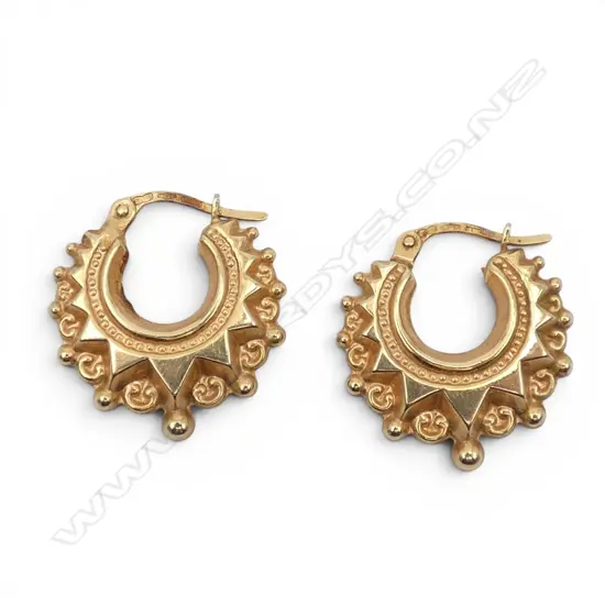 PR HALL MARKED 9ct FANCY GOLD HOOPS, 2.36gm