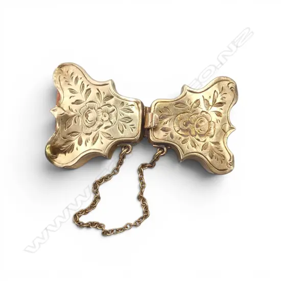 9ct VICTORIAN GOLD CLASP w CORAL FRAGMENT, 5.16gm
