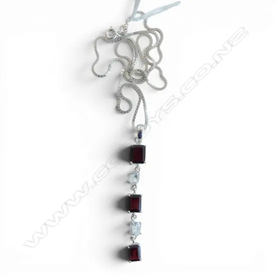 SILVER GARNET PENDANT on SILVER CHAIN