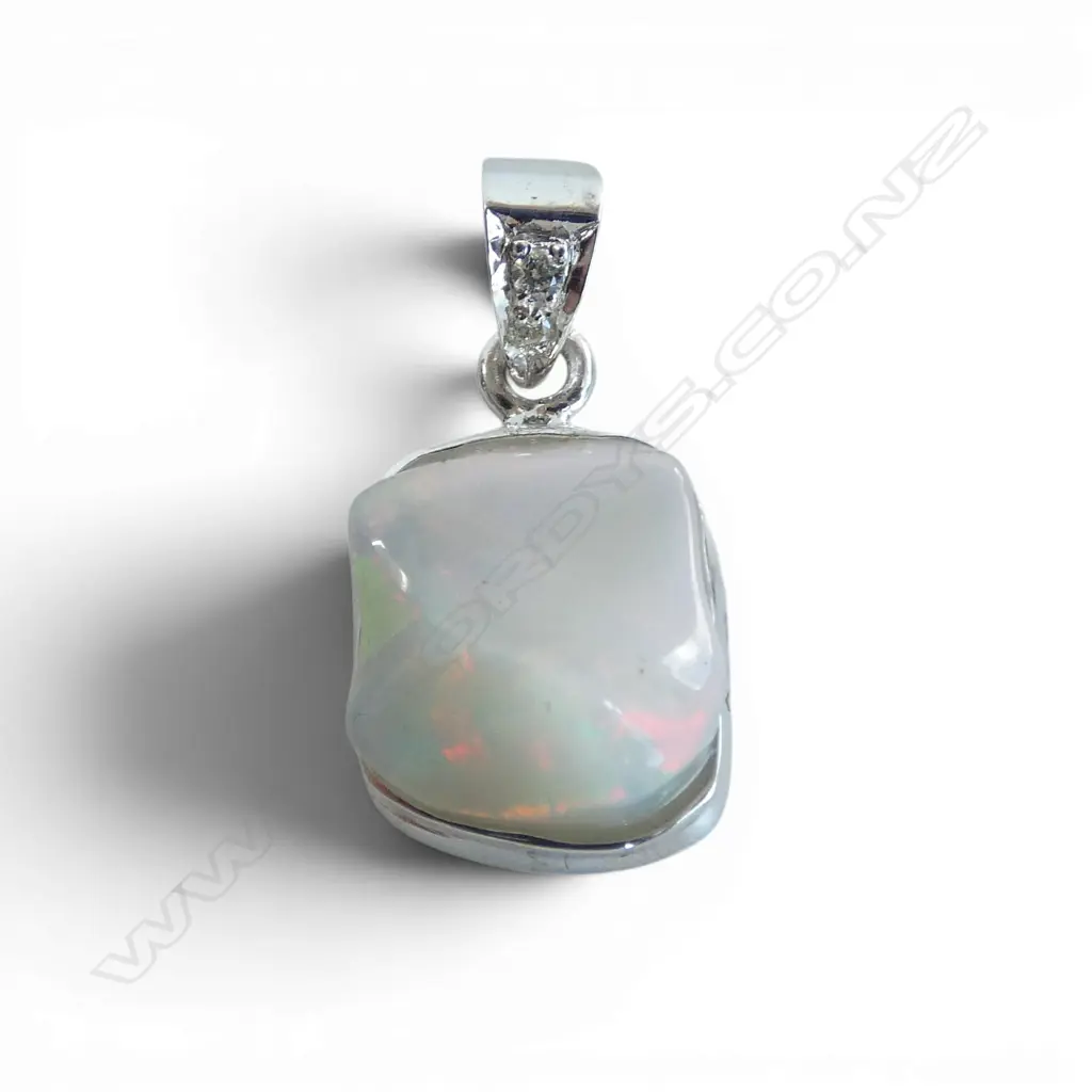 SILVER WELO OPAL PENDANT w DIAMOND BALE Image 1++