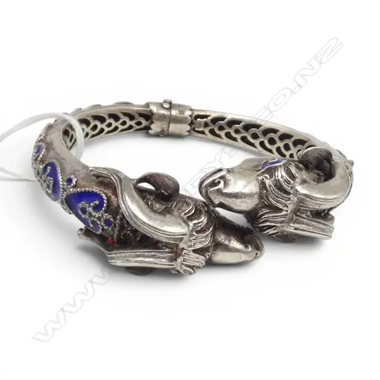 SILVER AND ENAMEL GOATS HEADS BANGLE 53gms