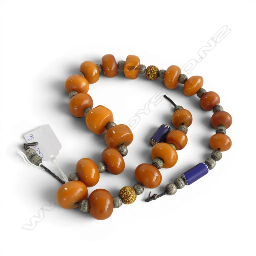 TRIBAL AMBER AND SILVER NECKLACE - NEEDS RE-THREADING Image 1++
