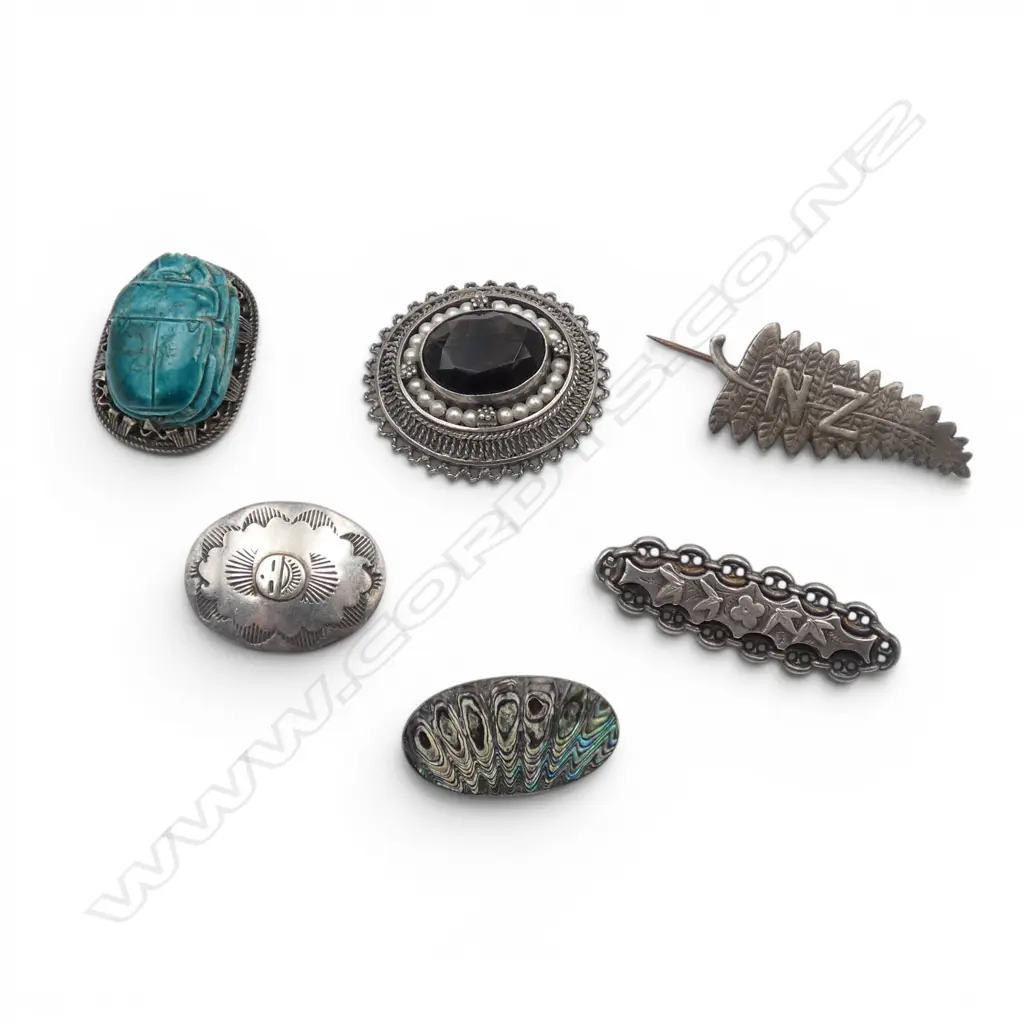 6 BROOCHES, some silver, 1 w smokey quartz Image 1++