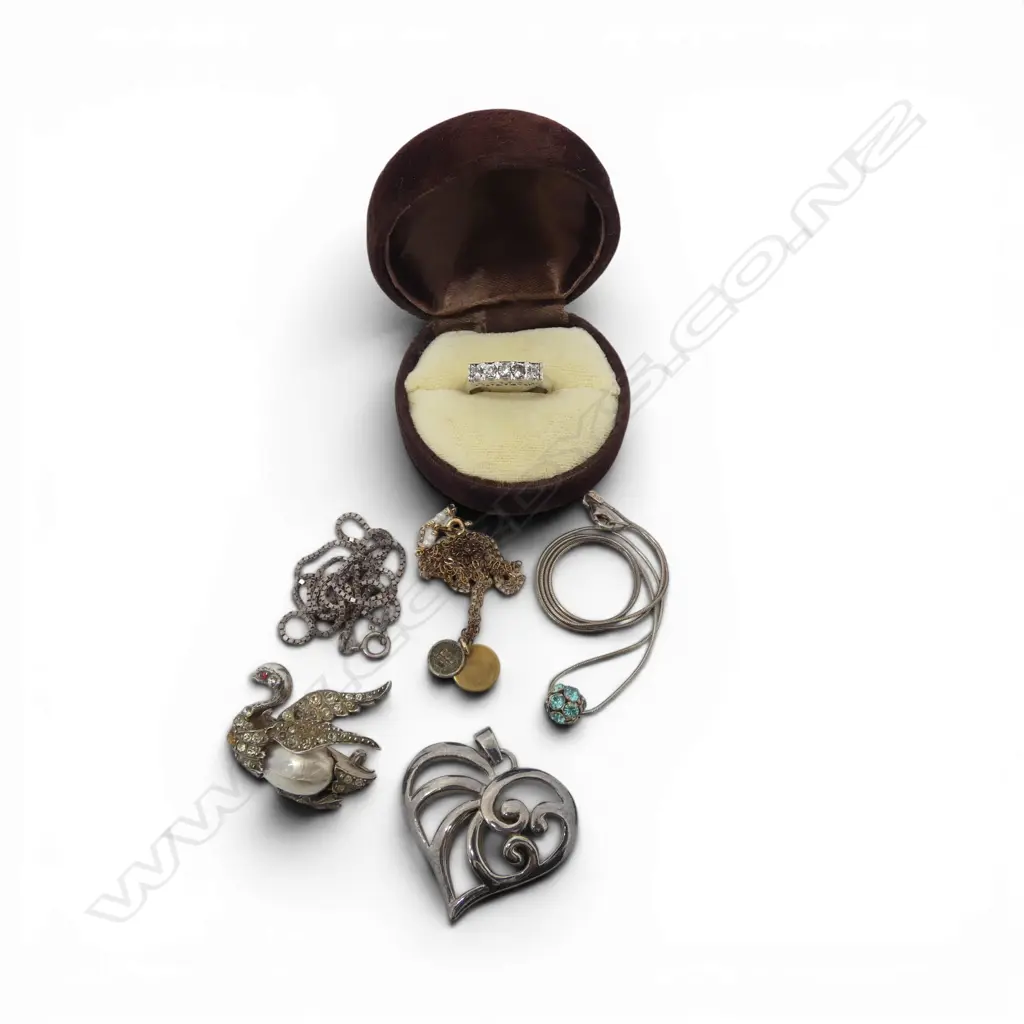 2 STG SILVER NECKLACES + 4 PCES OF COSTUME JEWELLERY Image 1++