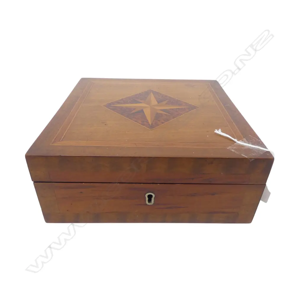 ASST. JEWELLERY IN WOODEN BOX W.200mm Image 1++