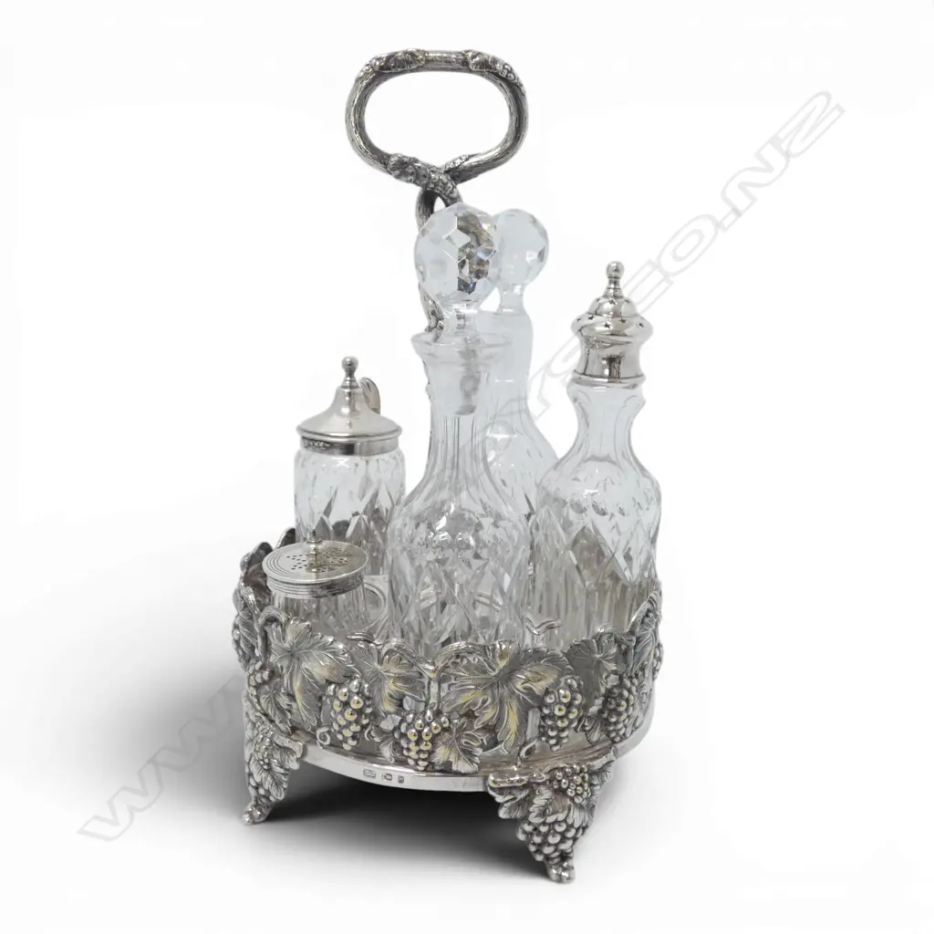 DECORATIVE SILVER PLATE CRUET SET 280mm Image 1++
