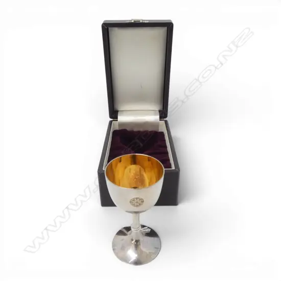 Japan 1982 sterling presentation cup w Chrysanthemum crest From His Imperial Highness Prince Yoshikito of Mikasa Japan. 54gms