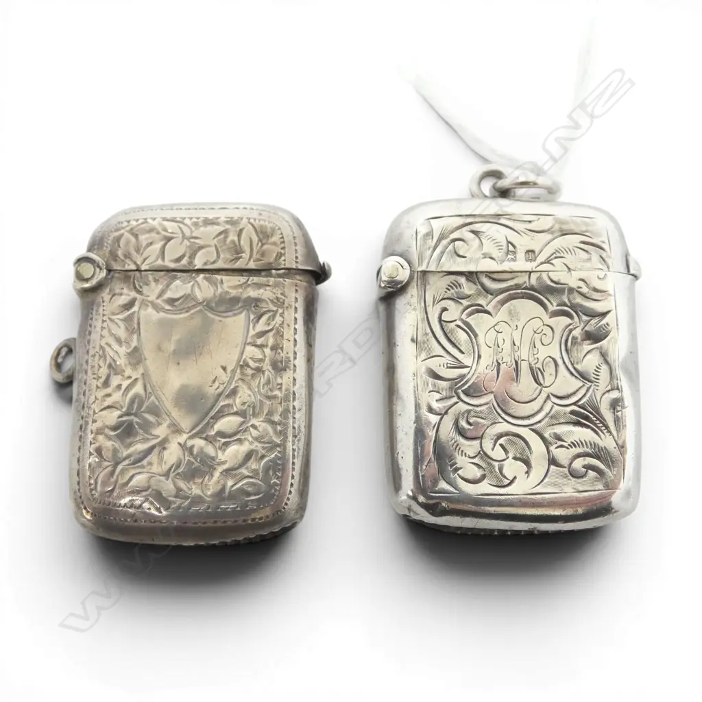 2 STG SILVER VESTAS 29.8gms Image 1++
