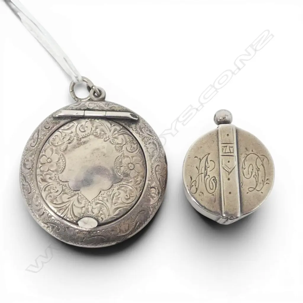 STG SILVER SOVEREIGN CASE 25mm dia + POWDER 40mm dia 31gms Image 1++