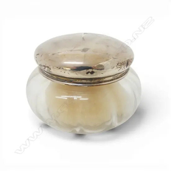 CRYSTAL POWDER JAR w. STG SILVER LID, LONDON 1922 51gms 150mm dia