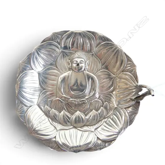 SILVER BUDDHA LOTUS TRAY 47gms small fault