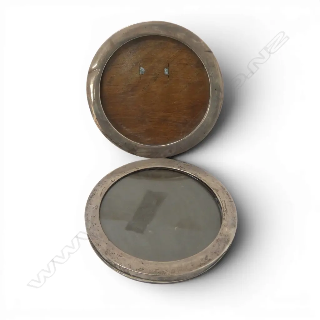 PR STG SILVER PHOTO FRAMES, B'HAM 1918 120mm dia 1 missing back Image 1++