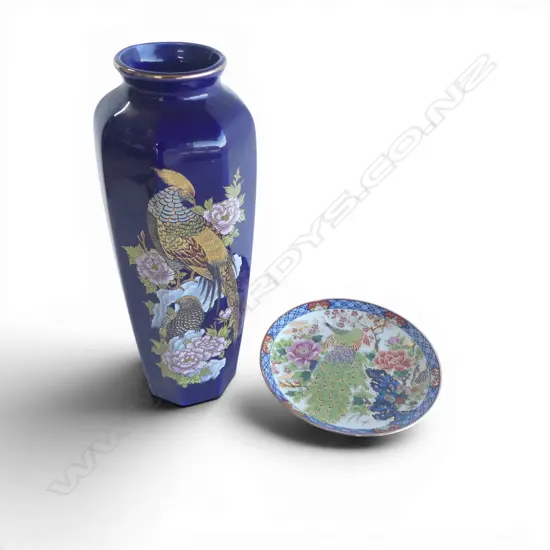 JAPANESE SATSUMA YAKI PLATE Dia.160 + VASE H.270mm