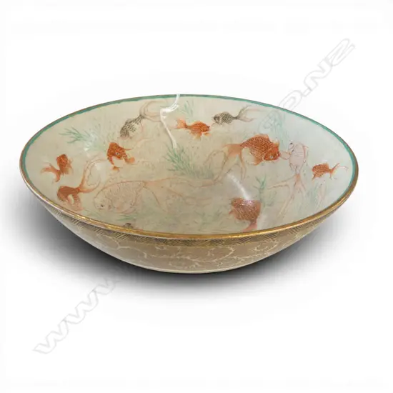 SATSUMA BOWL FISH DECORATION  RIM CHIP TO BASE DIA200MM