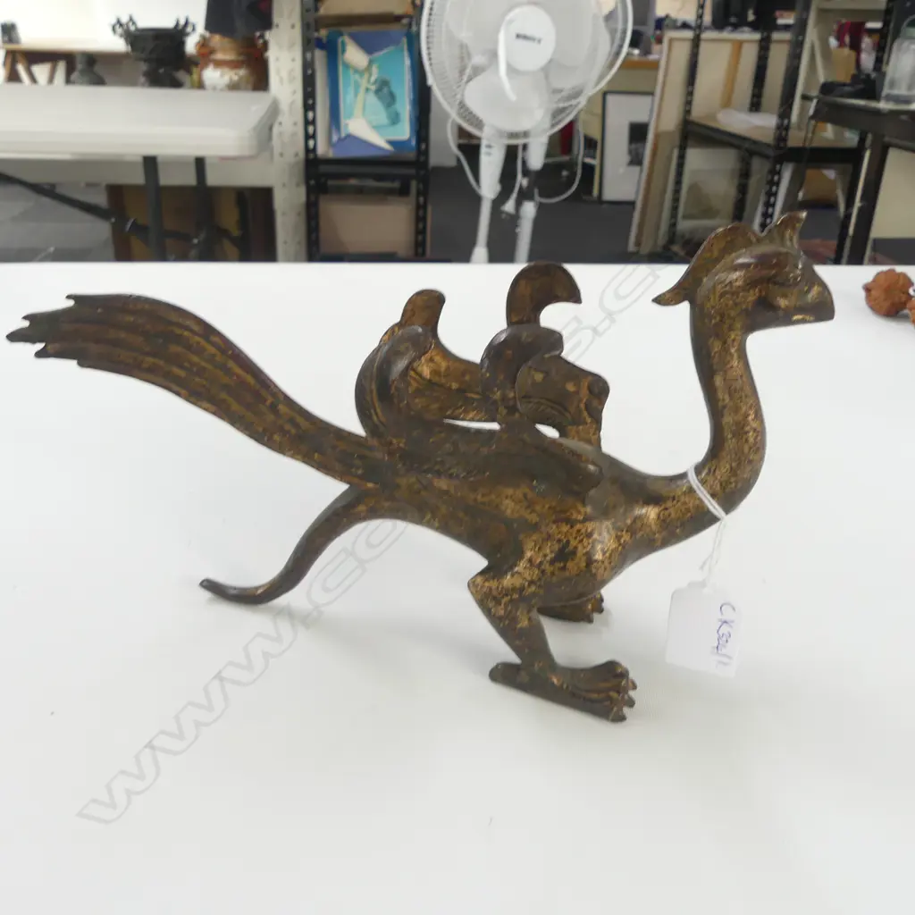 ORIENTAL GILT METAL WINGED CREATURE H.165mm L.270mm Image 1++