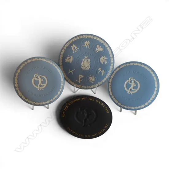 4 VINTAGE WEDGWOOD OLYMPIC JASPERWARE PLATES Dia.210mm