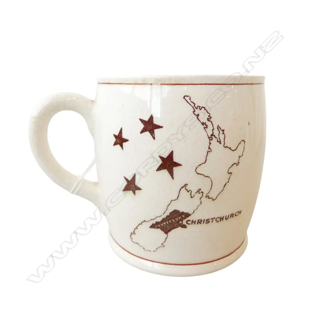 C/LYNN TIKI MARK CANTERBURY NZ CENTENNIAL MUG 1850-1950 Image 1++