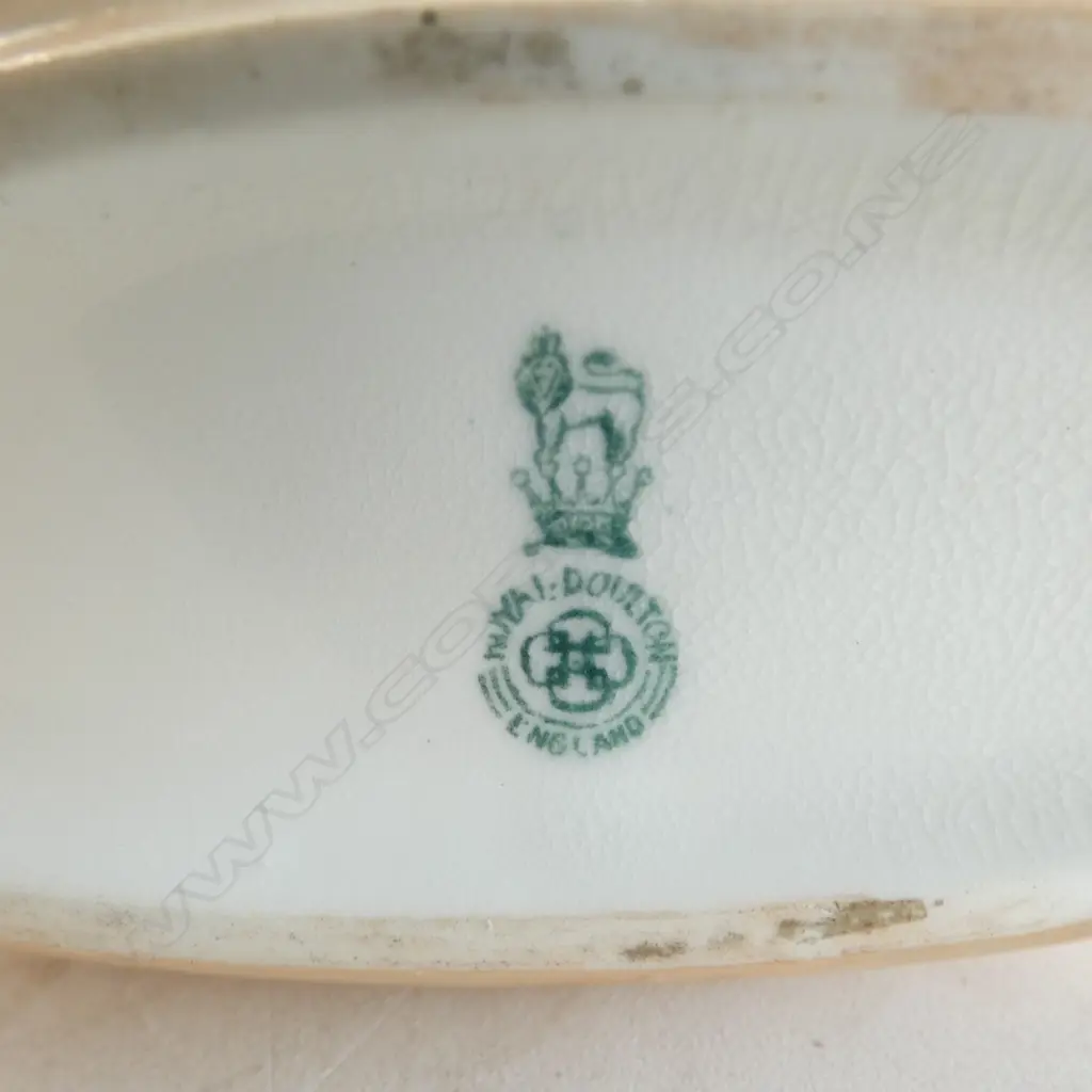 ROYAL DOULTON COACHING DAYS VASE, rare blue sky variation, H.70x120mm, sml surface loses Image 1++