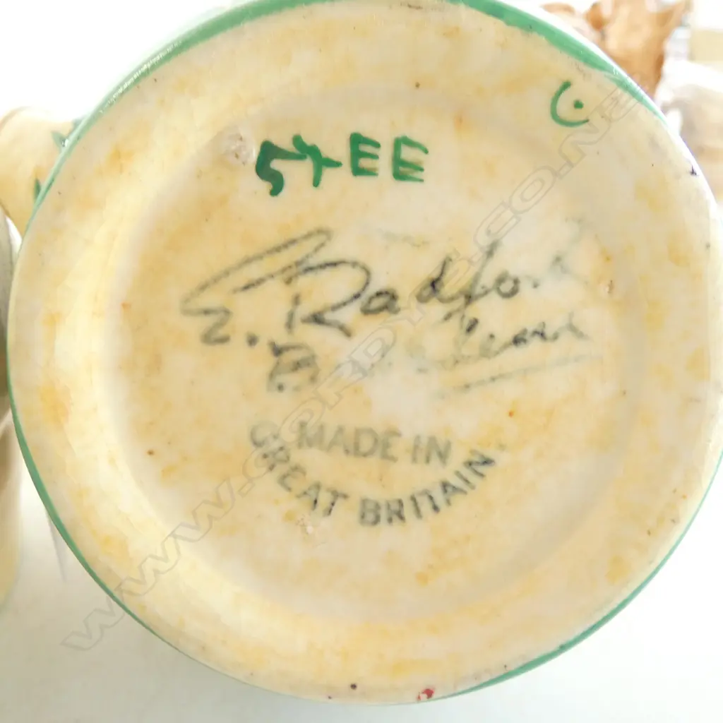 3 RADFORD FLORAL VASES H.110mm Image 1++