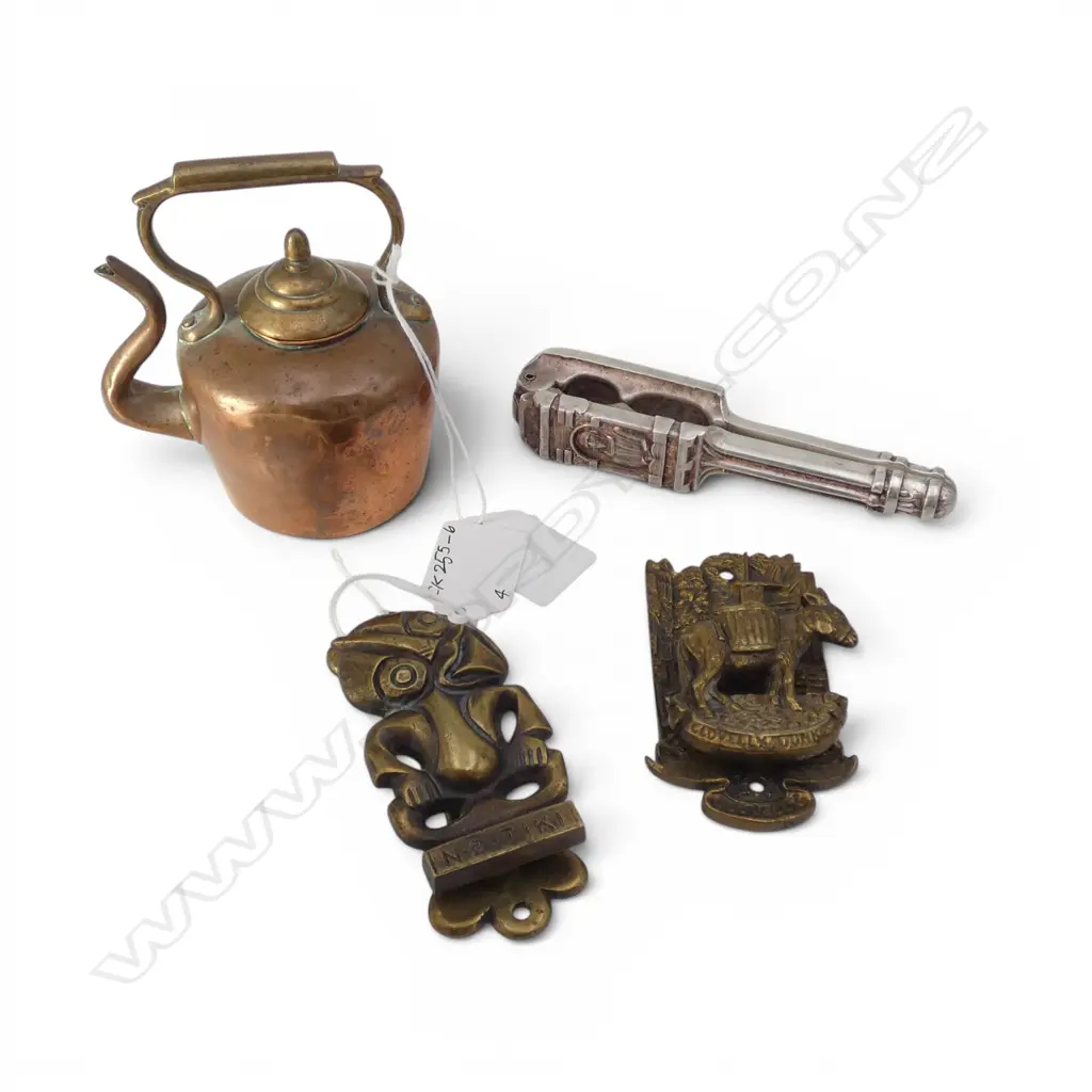 2 CAST BRASS DOOR KNOCKERS; 1 NZ TIKI, BRASS SHAKESPEARE NUTCRACKERS & MINIATURE ANTIQUE COPPER KETTLE Image 1++