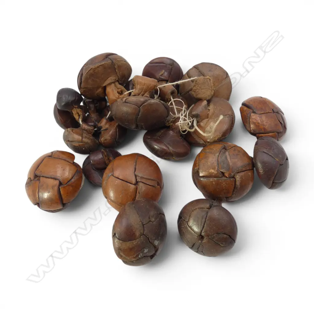 ASST VINTAGE LEATHER COVERED BUTTONS Image 1++