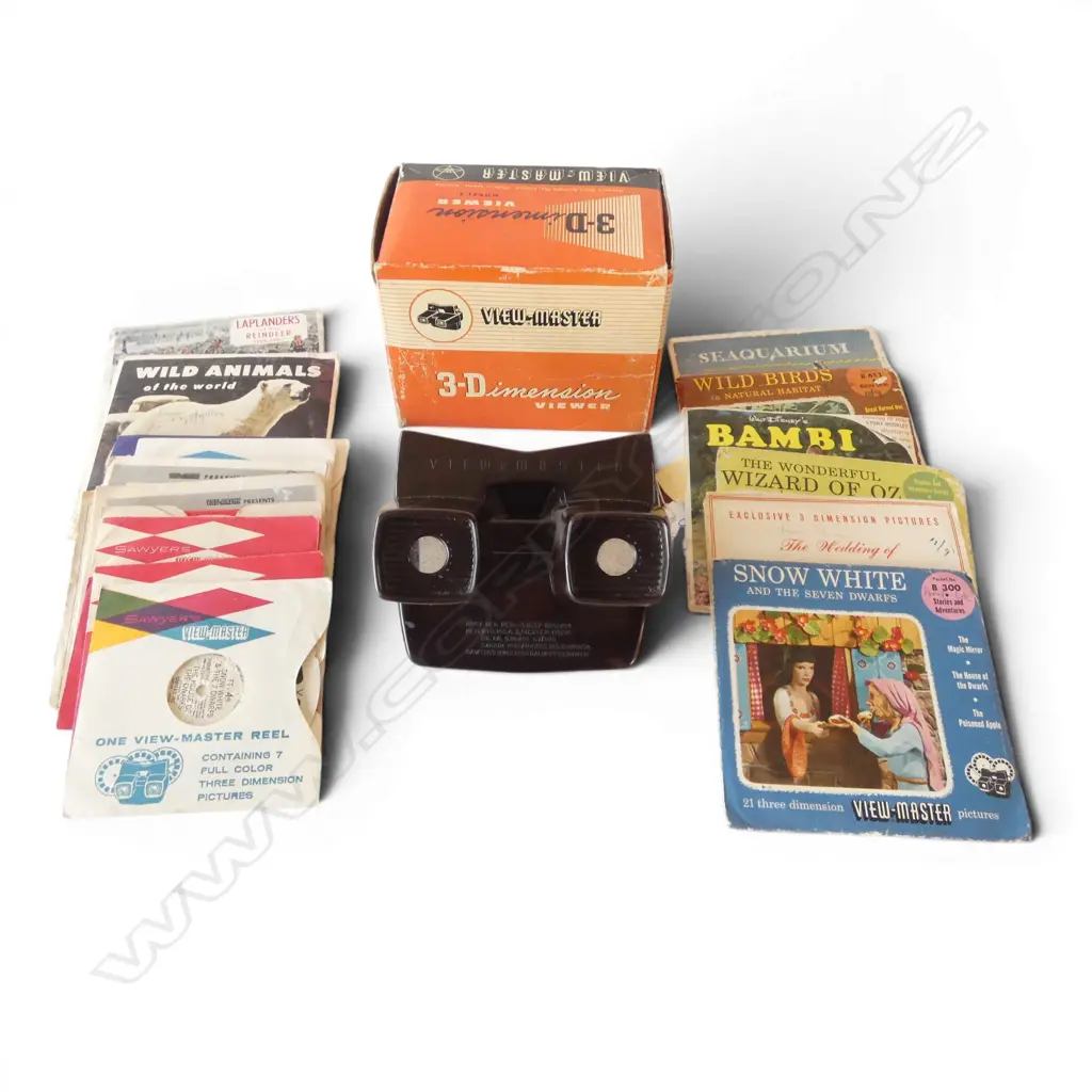 BOXED VIEW MASTER + REELS Image 1++