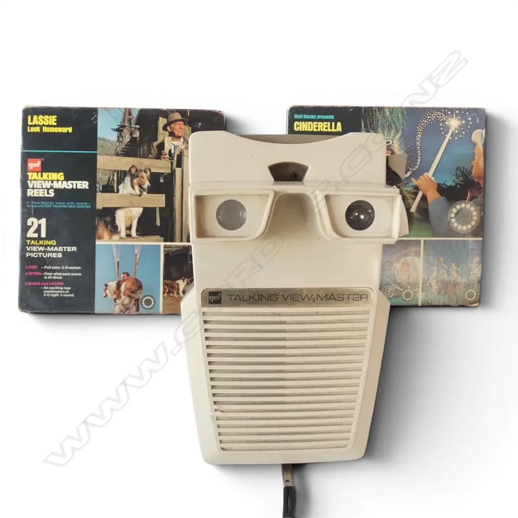 TALKING VIEW MASTER + 2 SETS OF SLIDES Image 1++