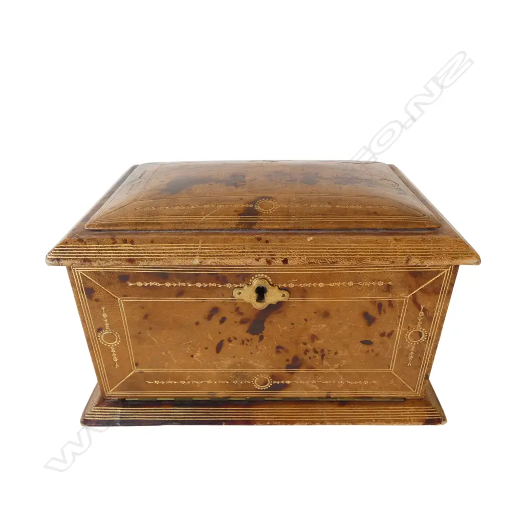 VINTAGE FLORENTINE TOOLED LEATHER JEWELLERY BOX, DROP FRONT w CANTILEVERED TRAYS, KEY, 200x130x120mm Image 1++