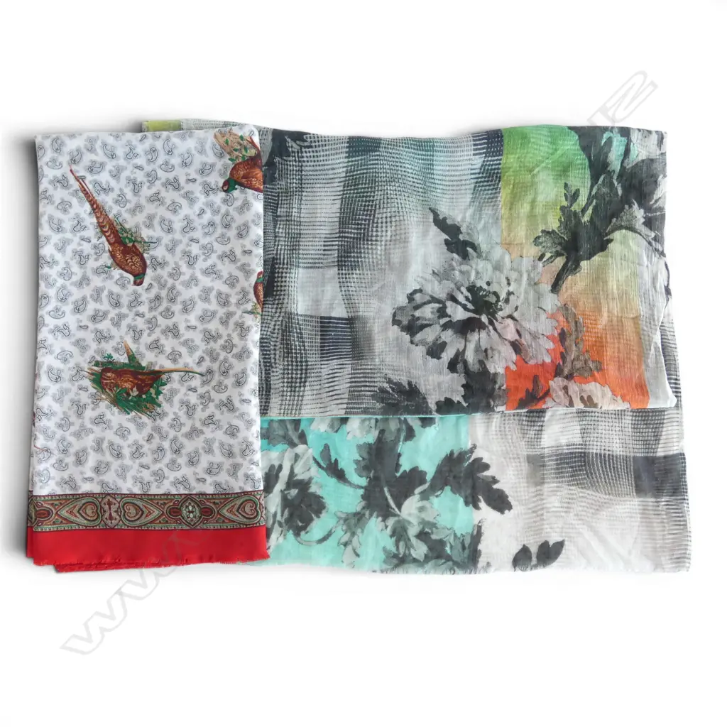 2 DESIGNER VINTAGE SCARFS  Image 1++
