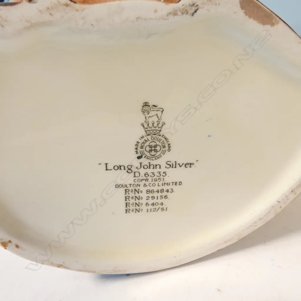 2 LARGE SIZE ROYAL DOULTON CHARACTER JUGS DUKE OF WELLINGTON & LONG JOHN SILVER H180MM Image 1++