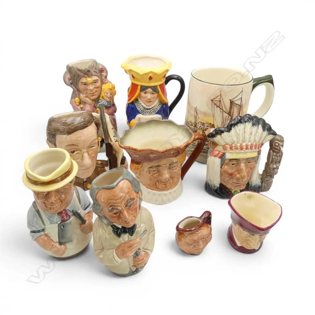 TRAY OF 10 R/DOULTON MUGS & CHARACTER JUGS VARIOUS SIZES  Image 1++