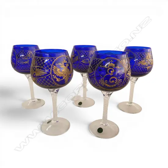 SET OF 5 BLUE & CLEAR GLASS FAERGE RUSSIAN ARMOURIAL WINE GLASSES H160MM