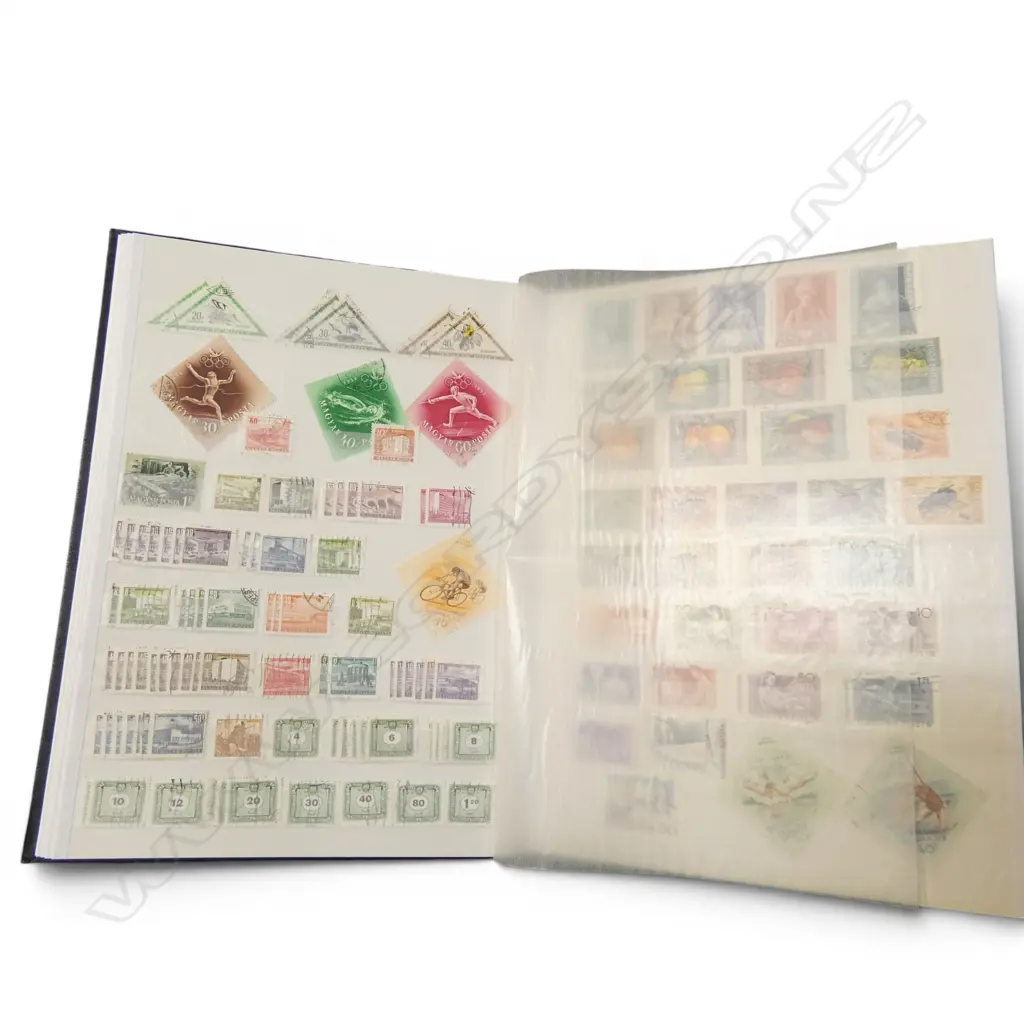 5 WORLD STAMP ALBUMS Image 1++