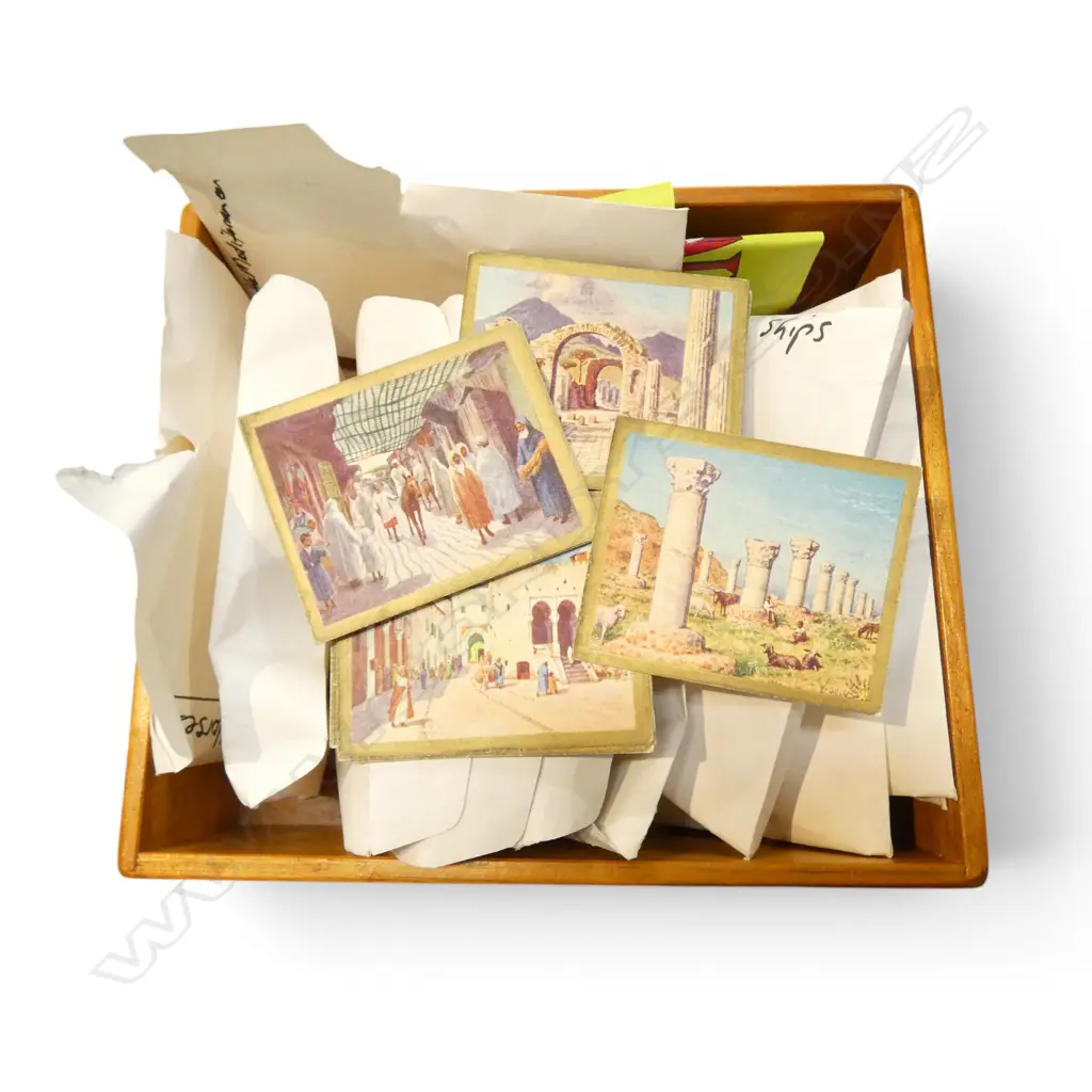 ASST. CIGARETTE CARDS Incl. 2 ALBUMS Image 1++